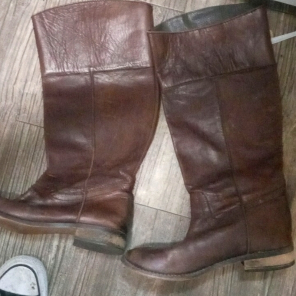 Women's knee high boots